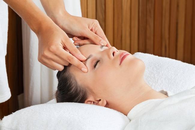 Full Body Facial Massage